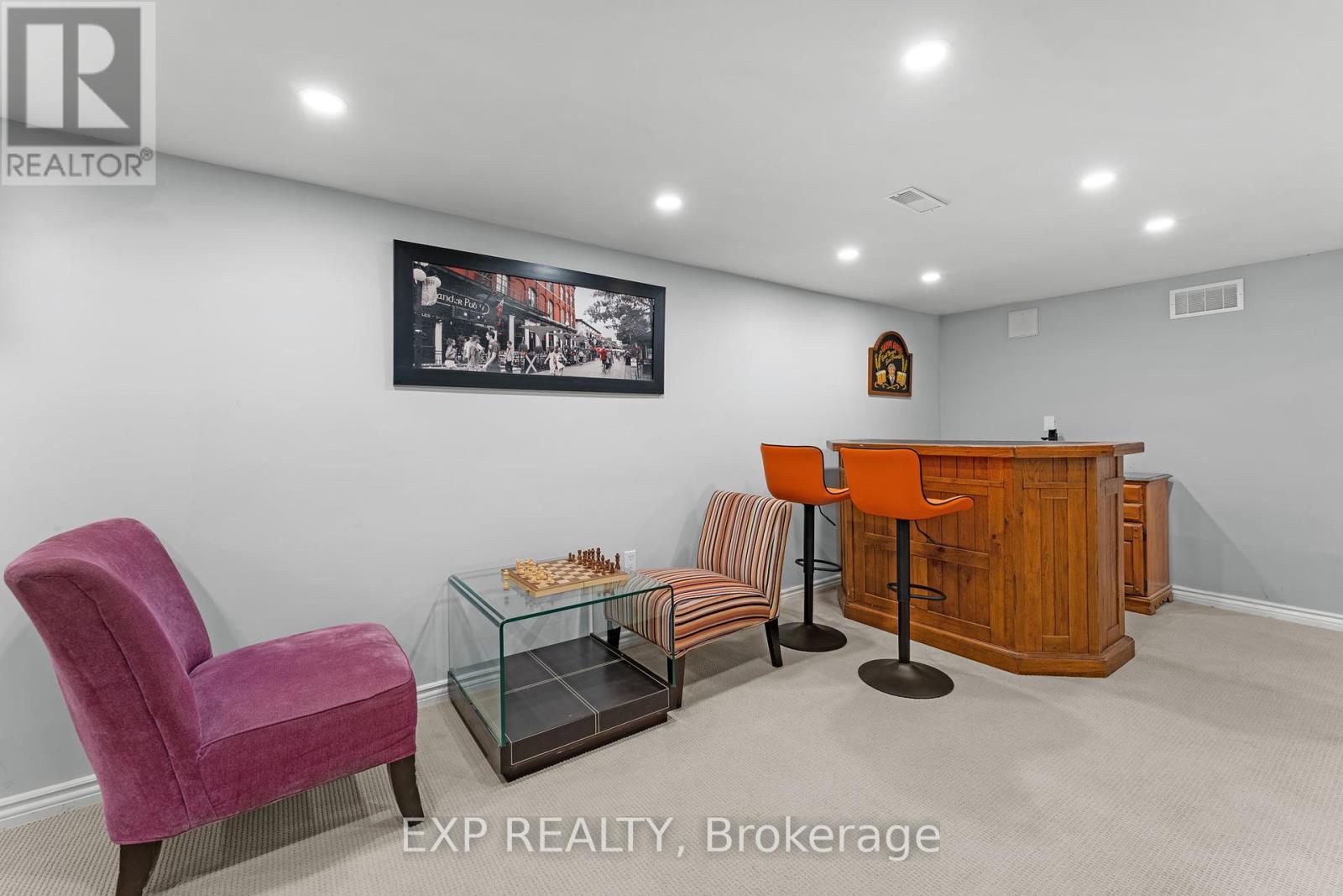 208 Glen Oak Drive, Oakville (Wo West), Ontario  L6K 2J2 - Photo 18 - W12425875