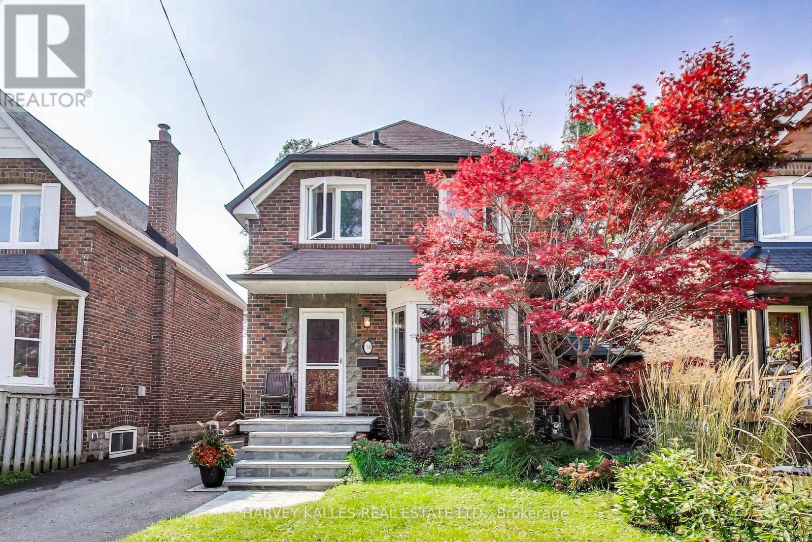 38 COE HILL DRIVE, Toronto, Ontario