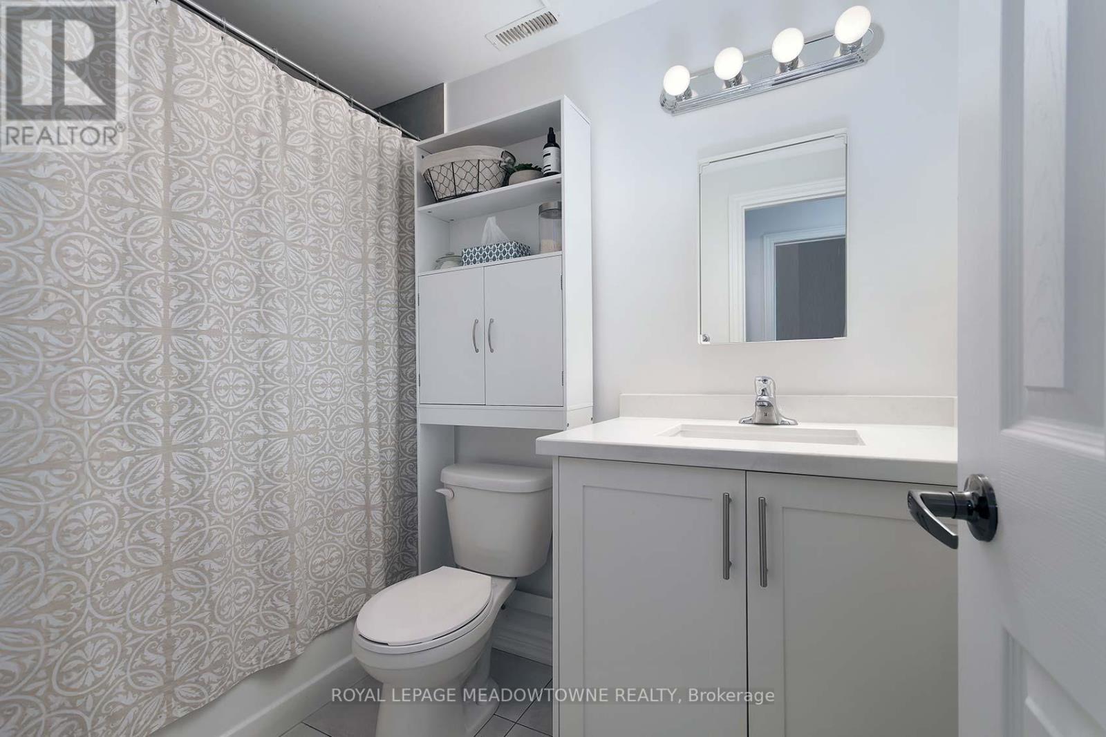 207 - 215 Broadway Street, Mississauga, Ontario  L5M 1J1 - Photo 16 - W12425883