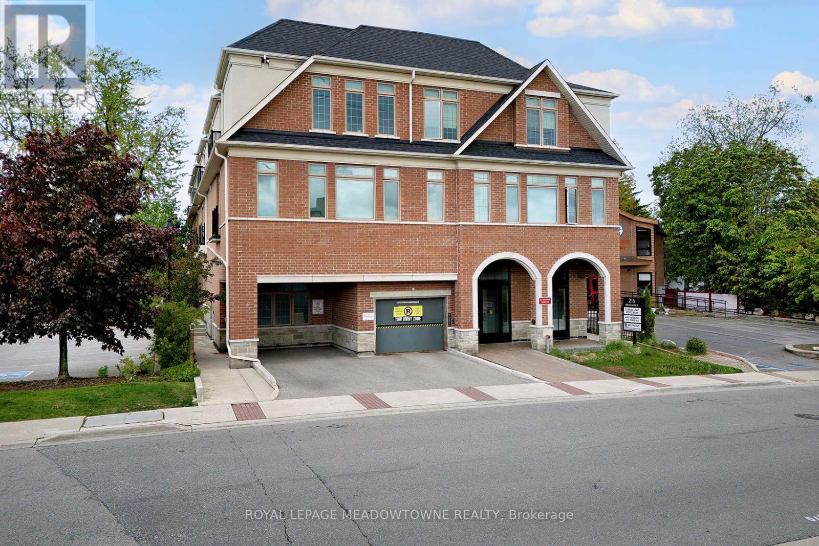 207 - 215 Broadway Street, Mississauga, Ontario  L5M 1J1 - Photo 18 - W12425883