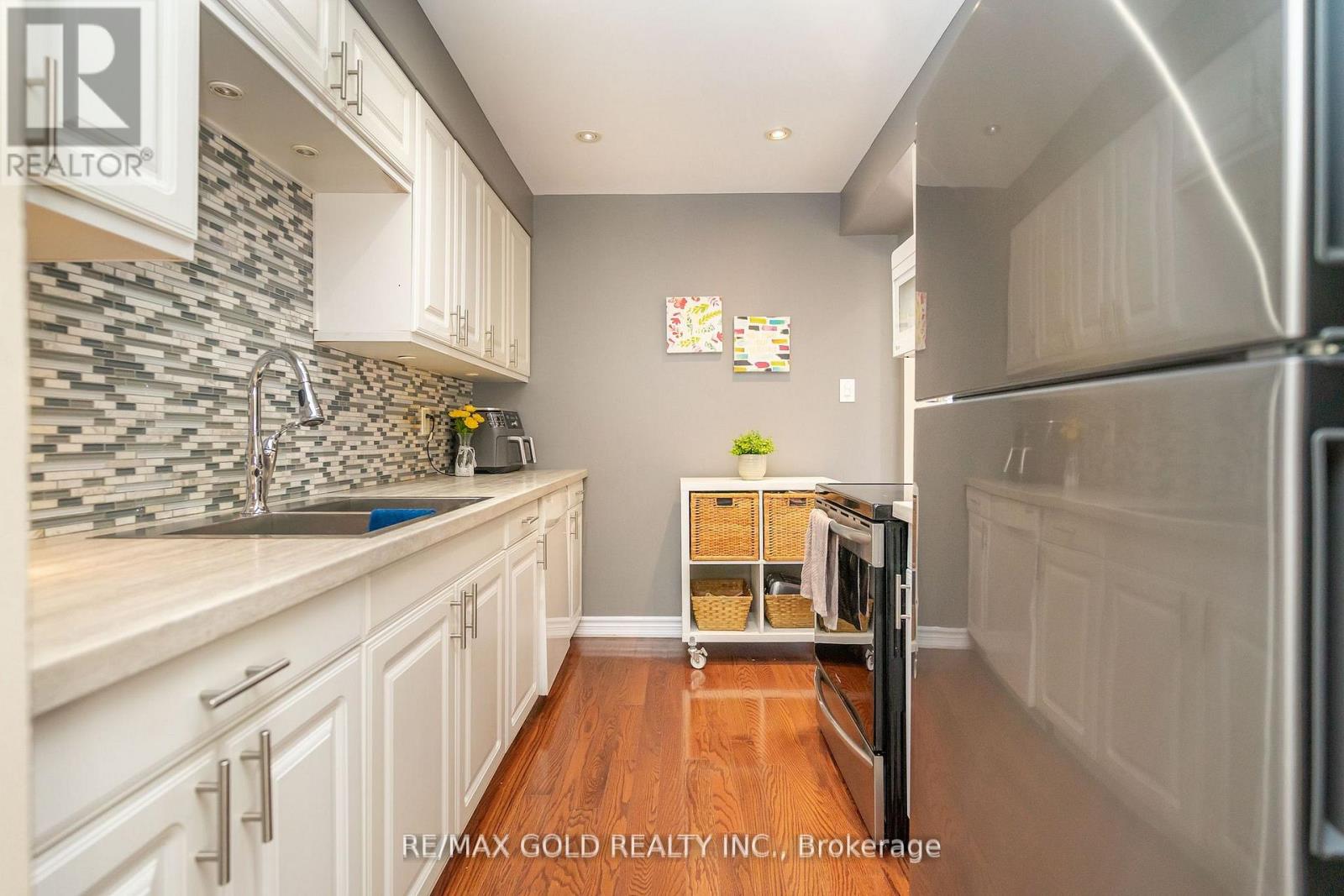 61 - 46 Dearbourne Boulevard, Brampton, Ontario  L6T 1J7 - Photo 14 - W12425914