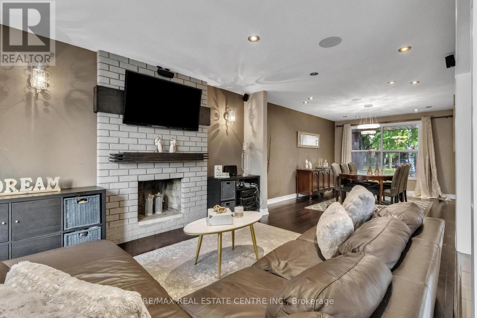 23 Oleander Crescent N, Brampton, Ontario  L6Z 2C1 - Photo 16 - W12425921