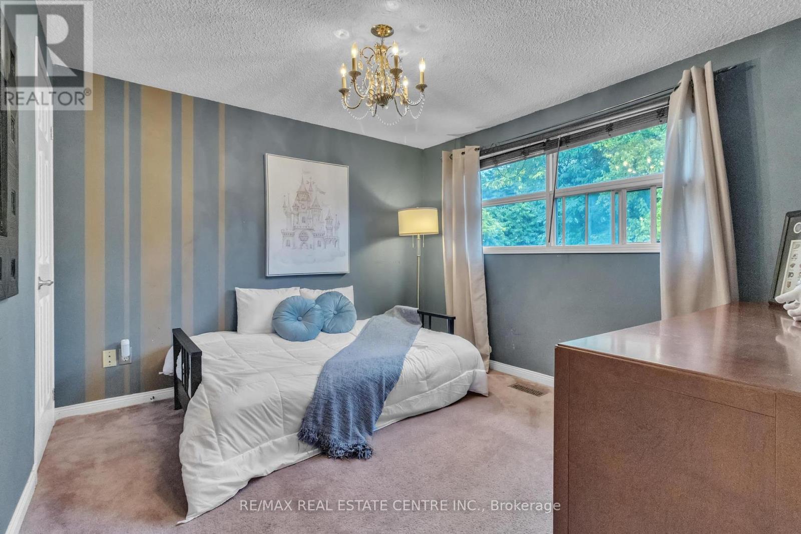 23 Oleander Crescent N, Brampton, Ontario  L6Z 2C1 - Photo 21 - W12425921