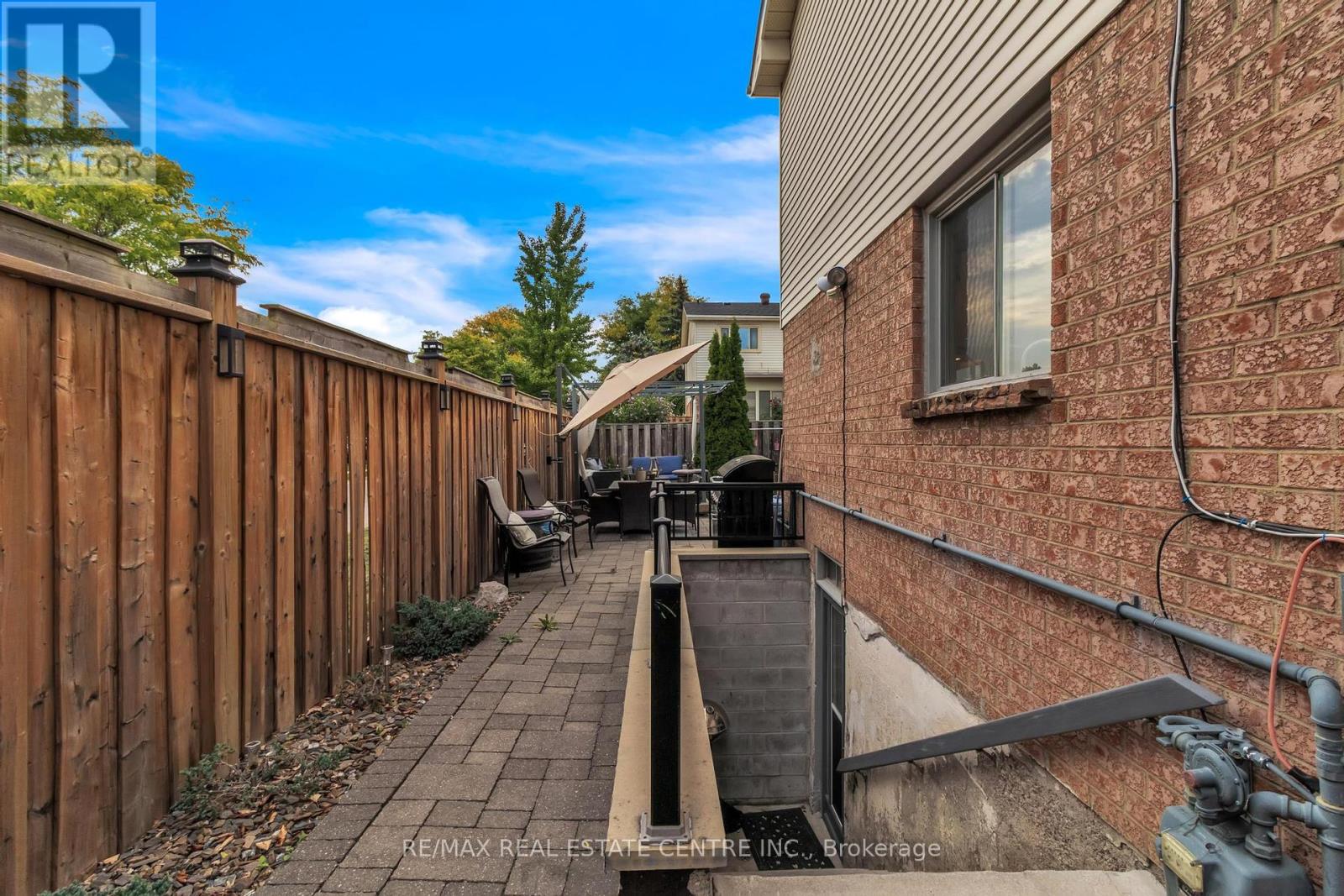 23 Oleander Crescent N, Brampton, Ontario  L6Z 2C1 - Photo 32 - W12425921