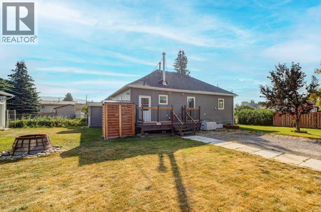 Property at 1002 227 Street image 1