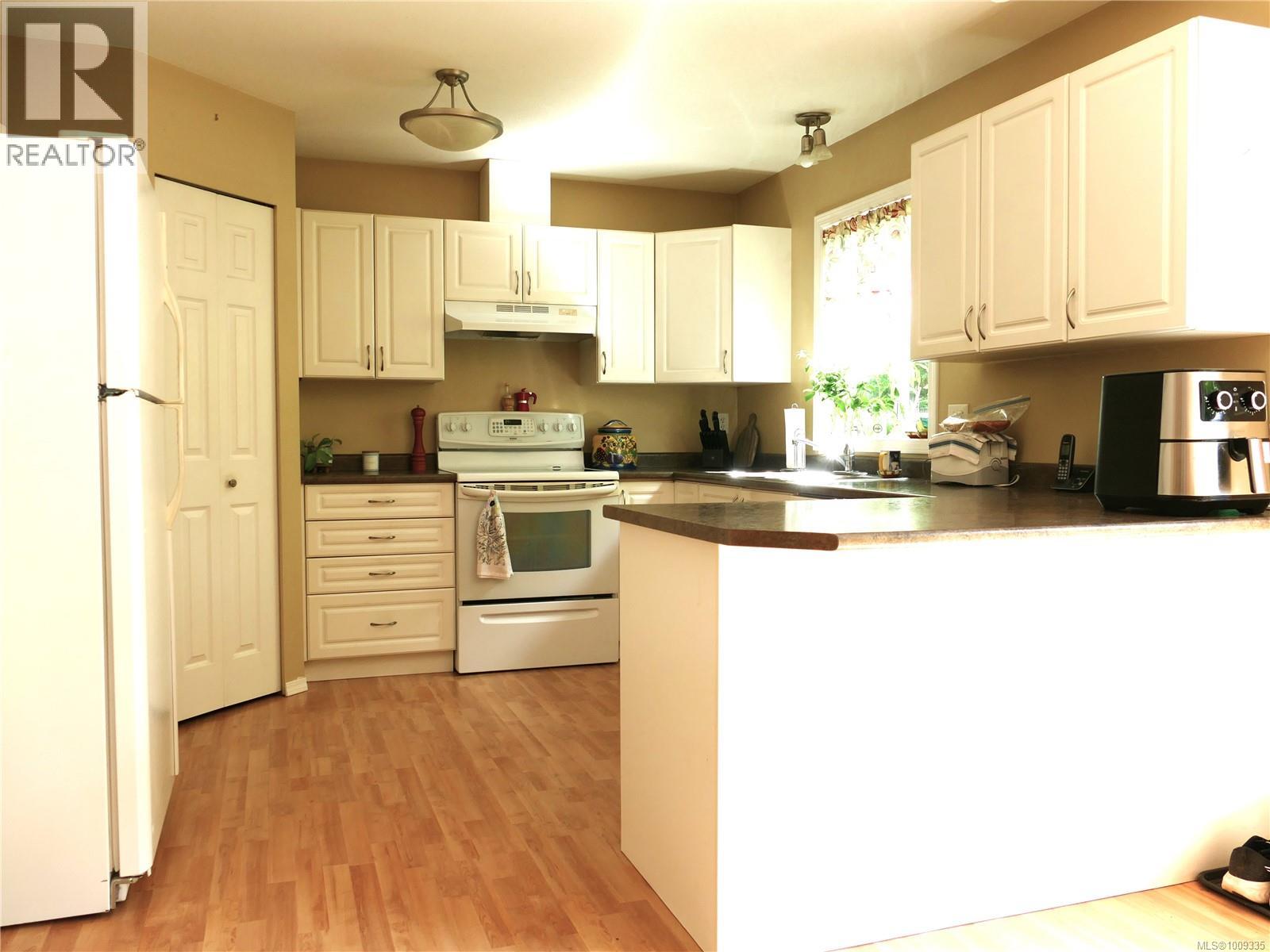 365 Niluht Dr, Campbell River, British Columbia  V9W 8G5 - Photo 6 - 1009335