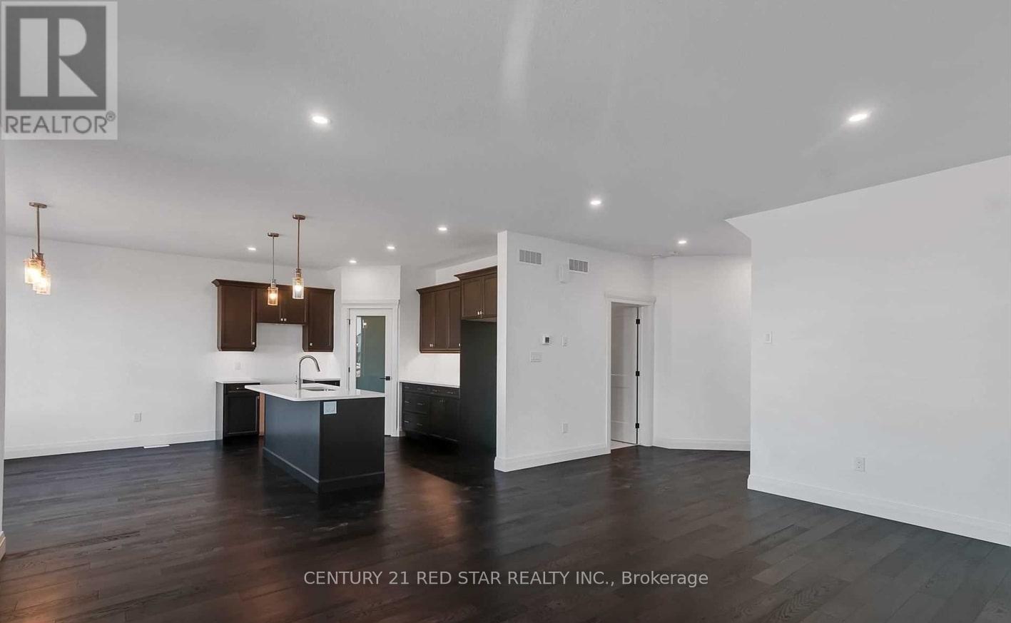28 Rosina Lane, Zorra, Ontario  N0M 2N0 - Photo 6 - X12425882