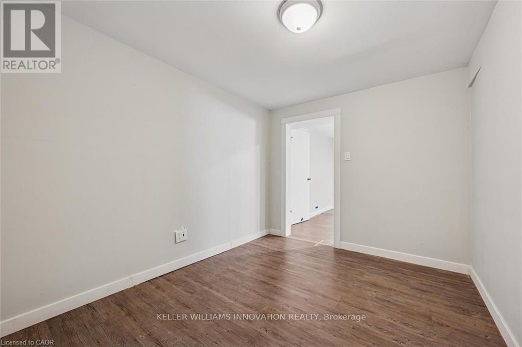 79 Lorraine Drive, Cambridge, Ontario  N1R 6P2 - Photo 17 - X12425889