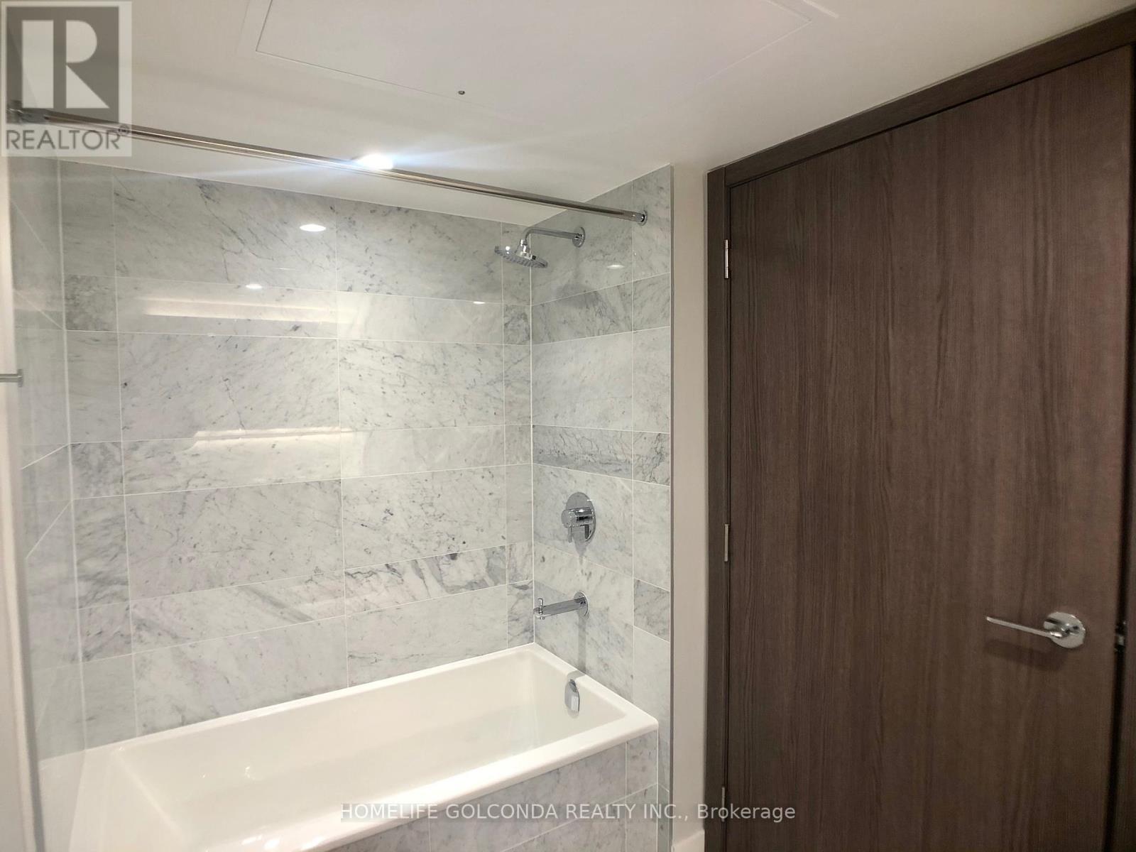 605 - 17 Bathurst Street, Toronto, Ontario  M5V 0N1 - Photo 11 - C12425970