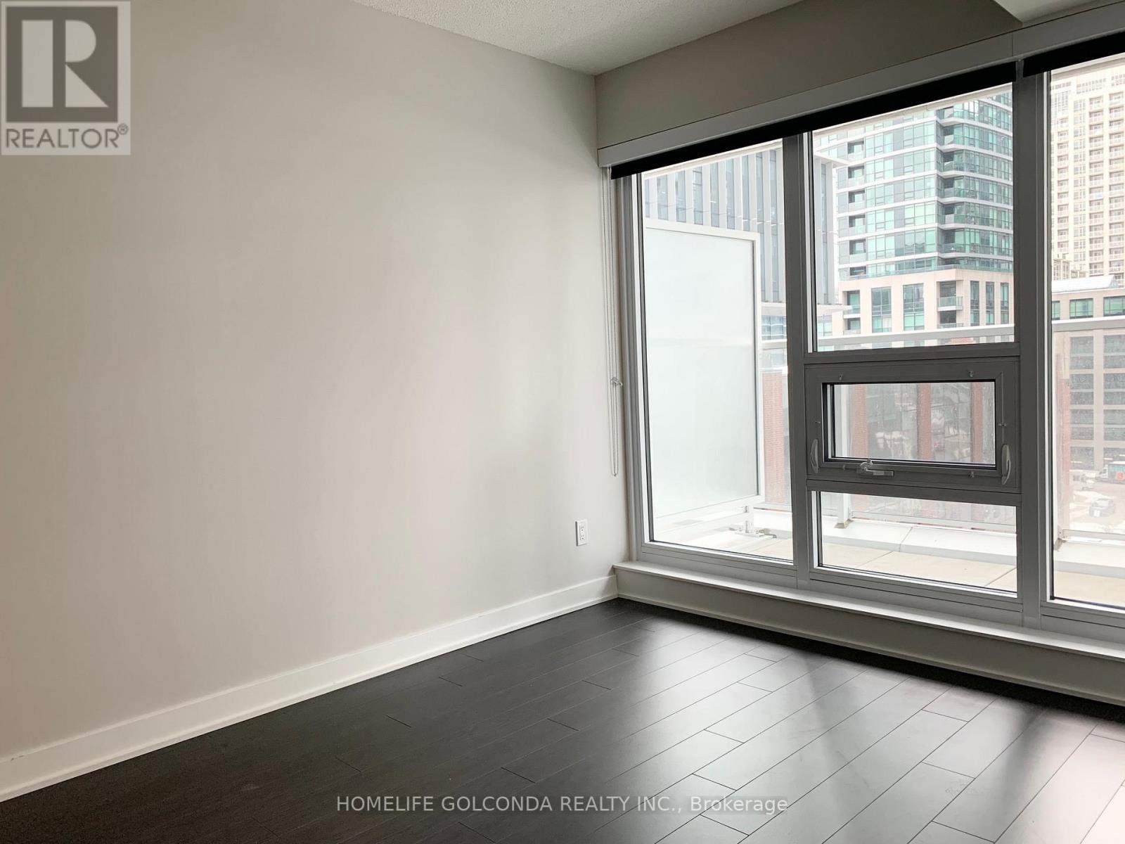 605 - 17 Bathurst Street, Toronto, Ontario  M5V 0N1 - Photo 7 - C12425970