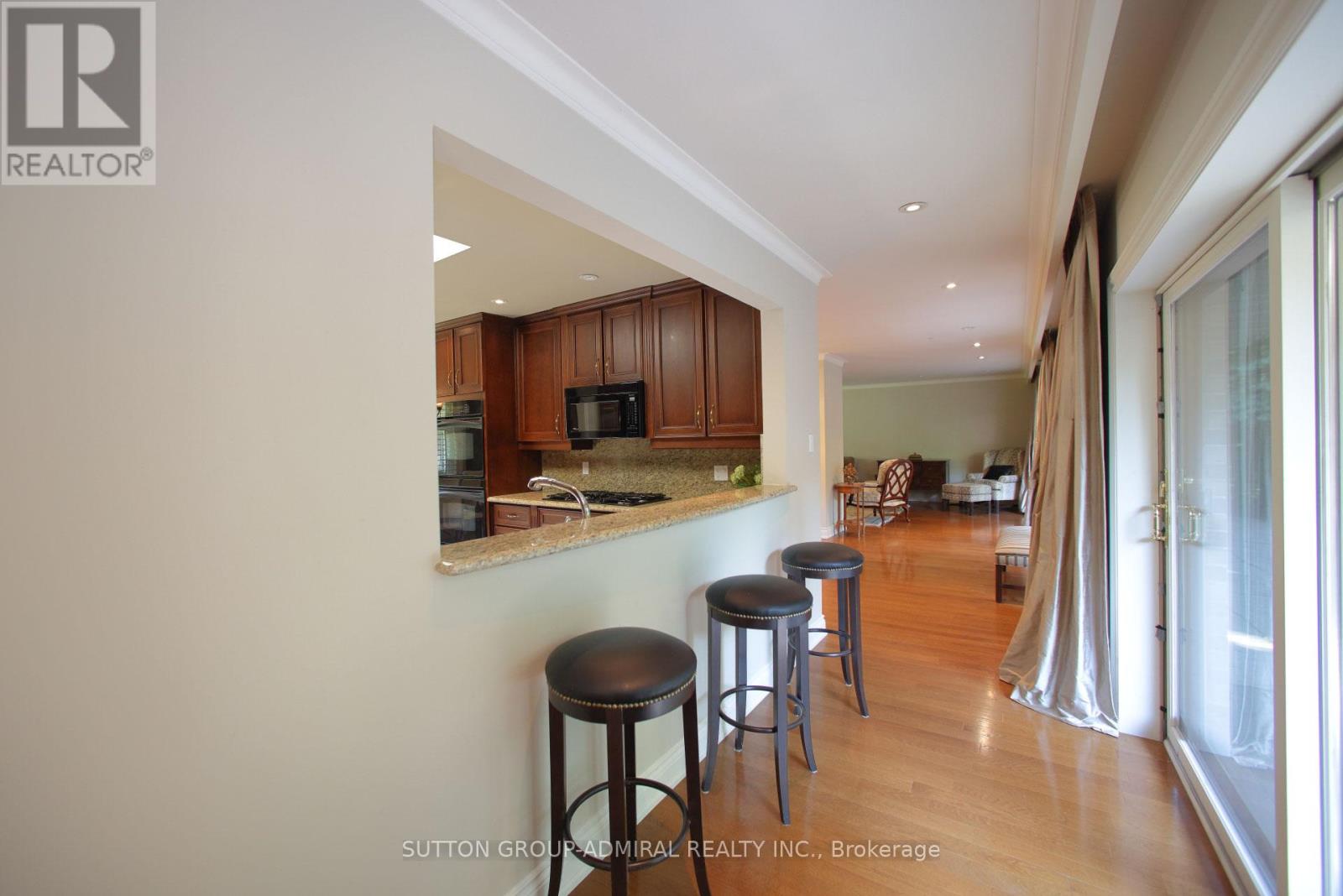 91 Forest Grove Drive, Toronto, Ontario  M2K 1Z4 - Photo 10 - C12426000