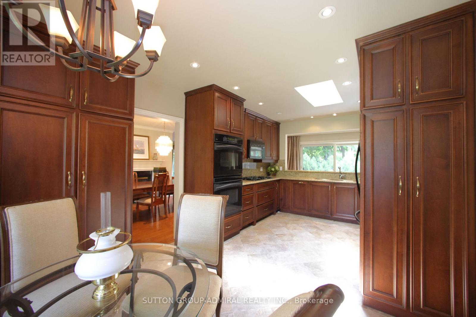 91 Forest Grove Drive, Toronto, Ontario  M2K 1Z4 - Photo 18 - C12426000