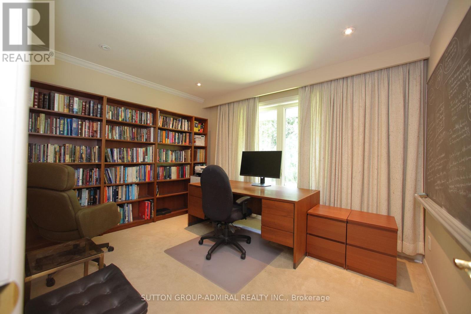 91 Forest Grove Drive, Toronto, Ontario  M2K 1Z4 - Photo 22 - C12426000