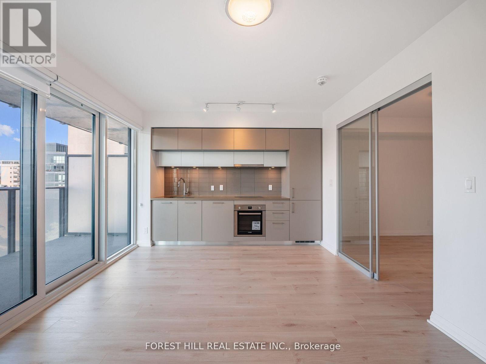 1007 - 99 Foxbar Road, Toronto, Ontario  M4V 0B2 - Photo 13 - C12426067