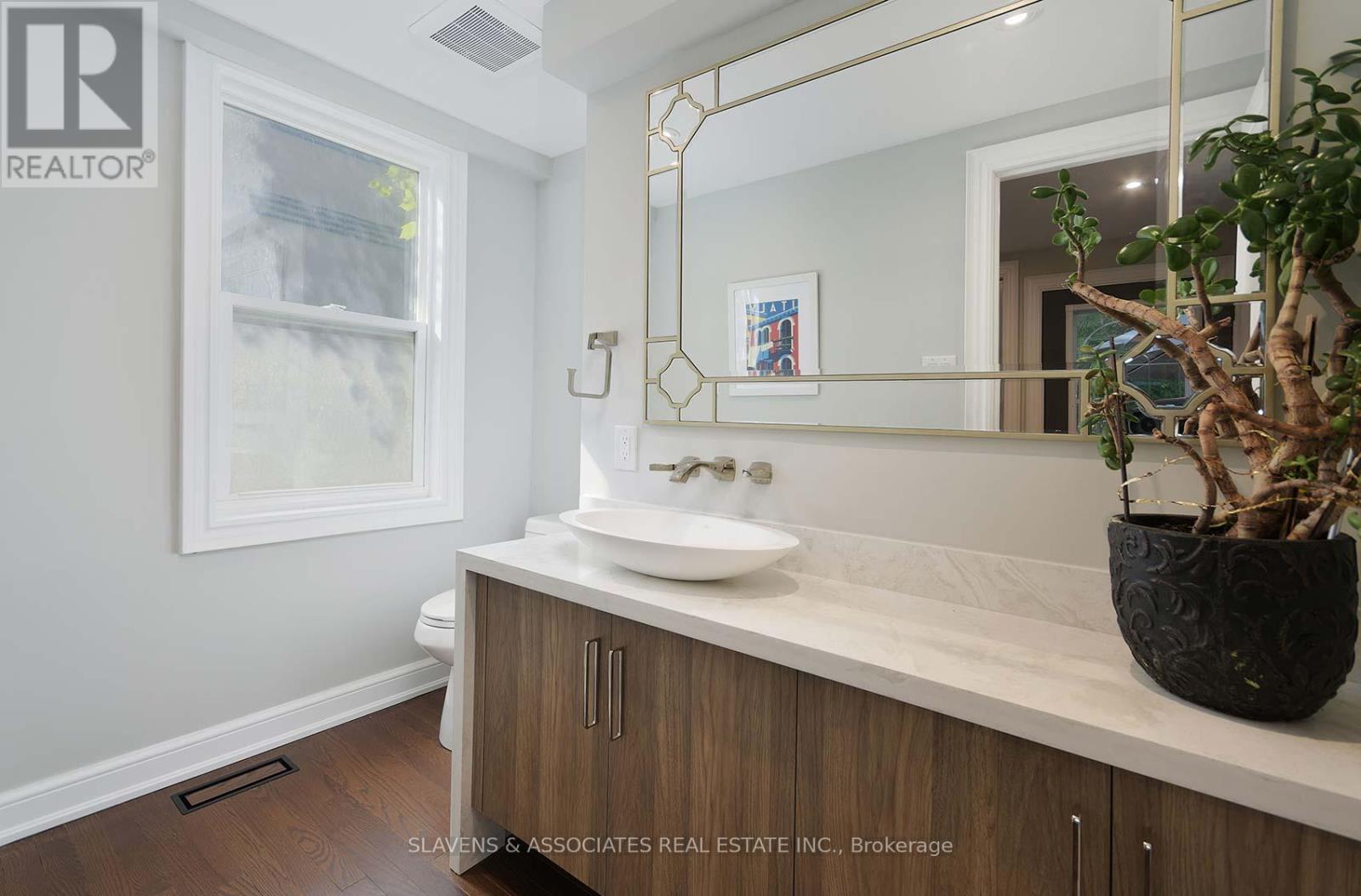 21 Wembley Road, Toronto, Ontario  M6C 2E8 - Photo 16 - C12426090