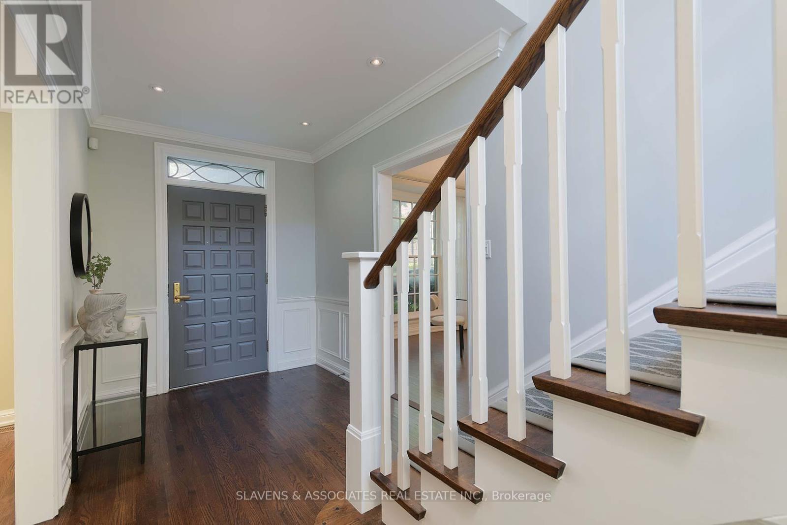 21 Wembley Road, Toronto, Ontario  M6C 2E8 - Photo 3 - C12426090