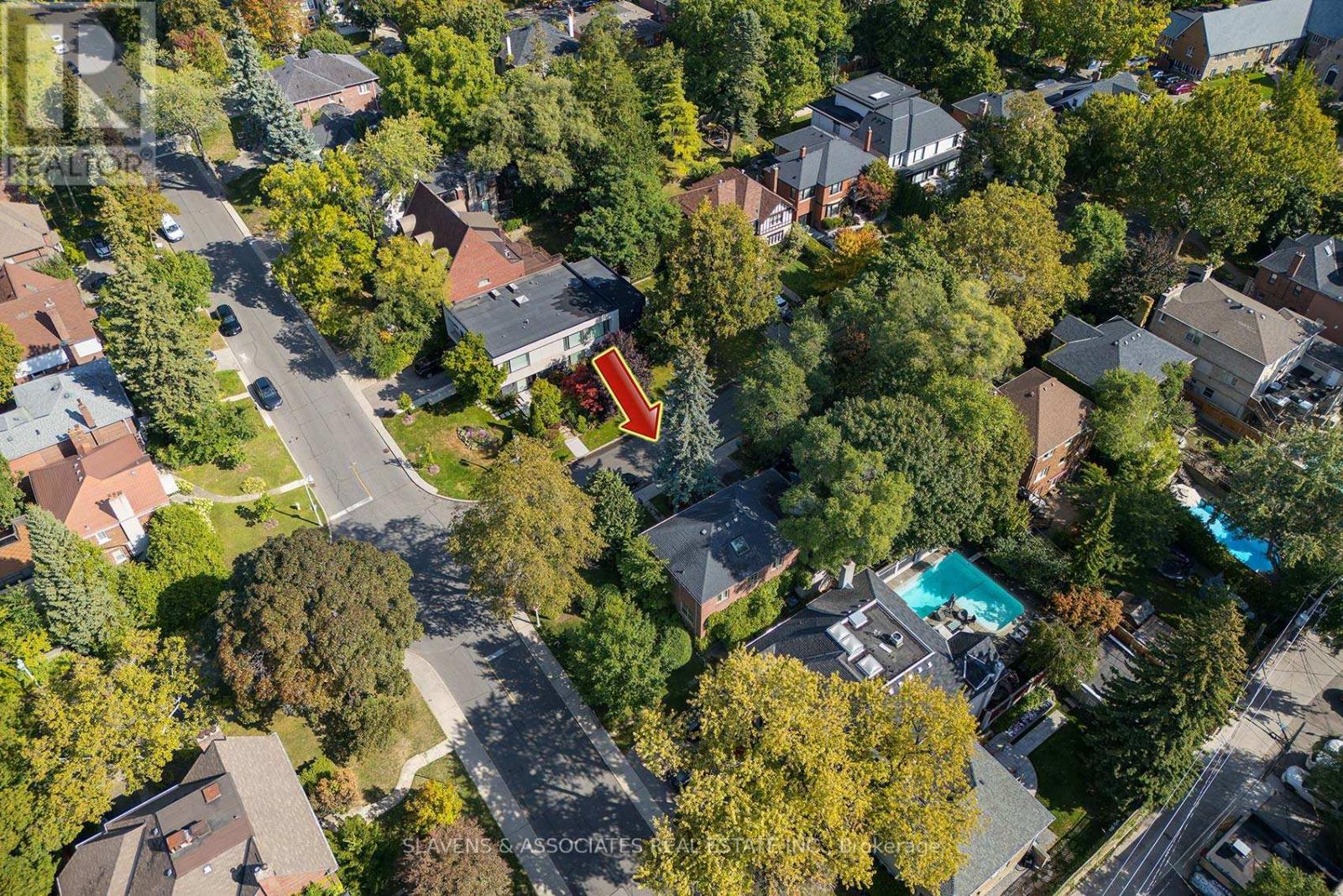 21 Wembley Road, Toronto, Ontario  M6C 2E8 - Photo 34 - C12426090
