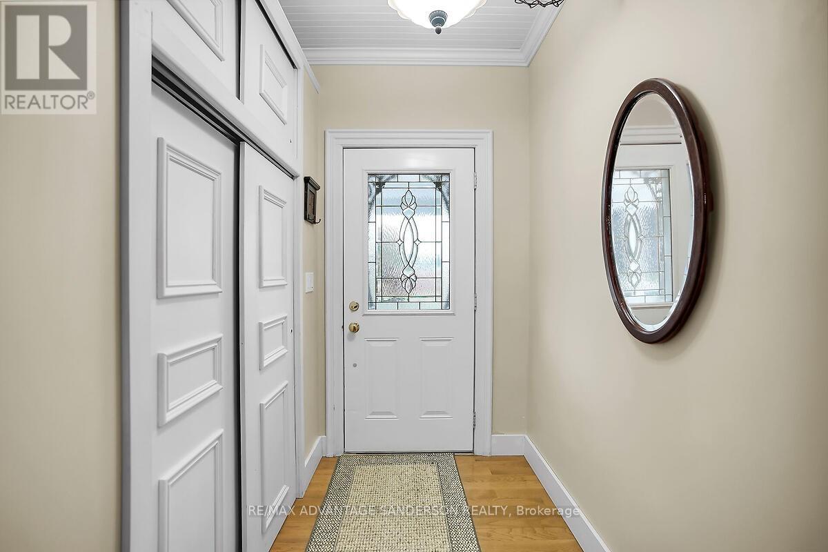 8523 Townsend Line, Lambton Shores, Ontario  N0M 1B0 - Photo 23 - X12426132