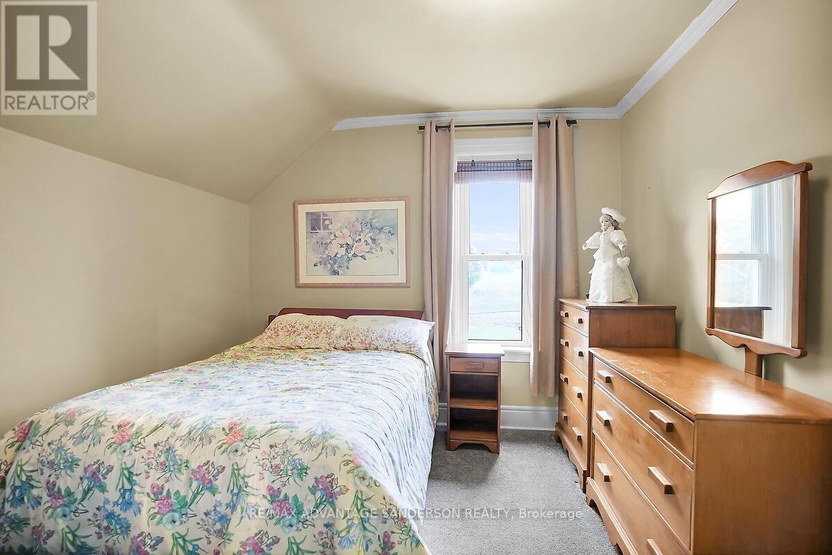 8523 Townsend Line, Lambton Shores, Ontario  N0M 1B0 - Photo 43 - X12426132
