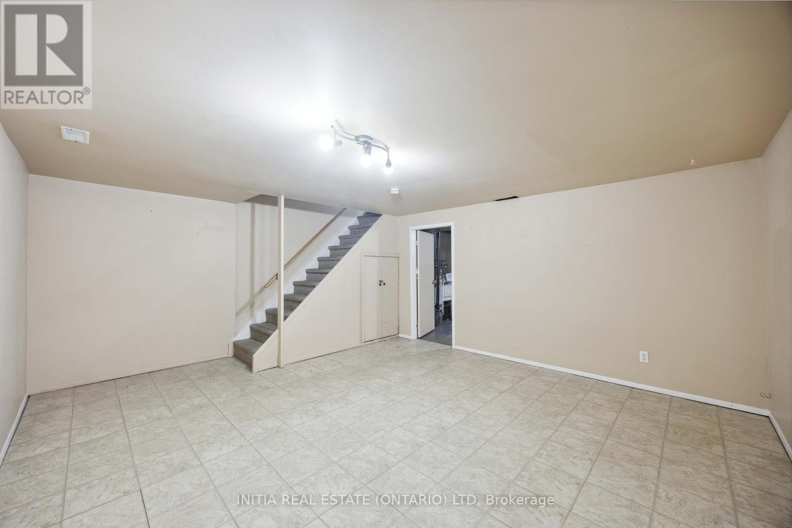 27 - 825 Exmouth Street, Sarnia, Ontario  N7T 5R1 - Photo 22 - X12426164