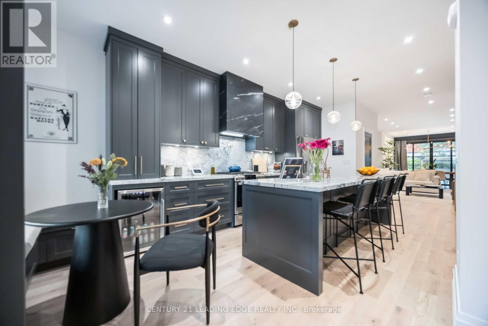 37 Bertmount Avenue, Toronto, Ontario  M4M 2X8 - Photo 18 - E12426015