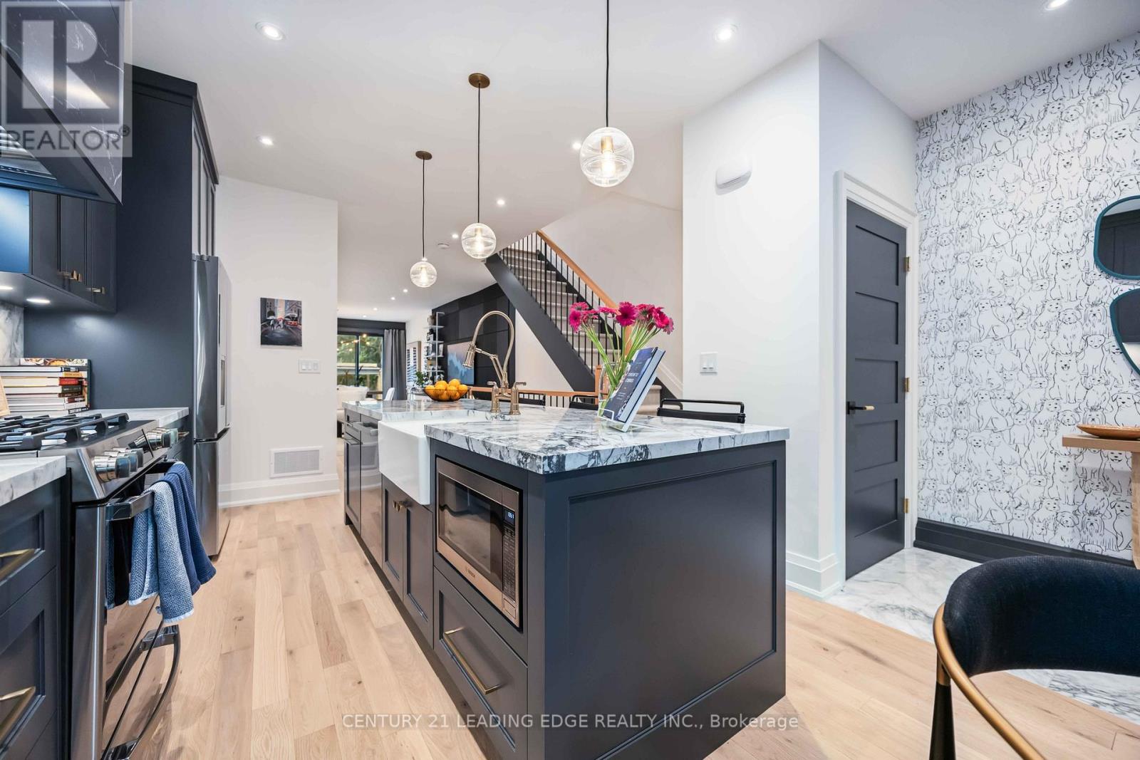 37 Bertmount Avenue, Toronto, Ontario  M4M 2X8 - Photo 19 - E12426015