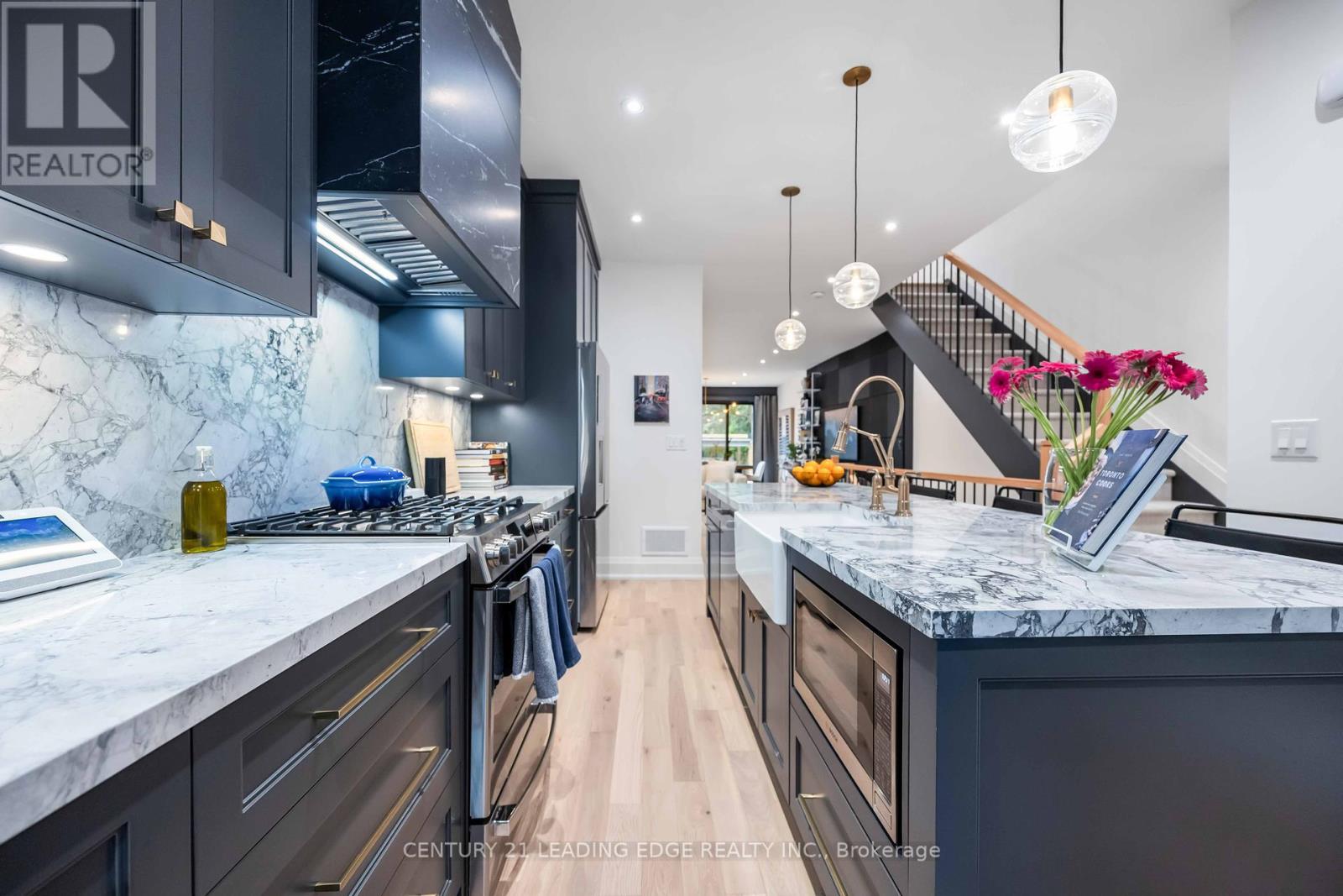 37 Bertmount Avenue, Toronto, Ontario  M4M 2X8 - Photo 20 - E12426015