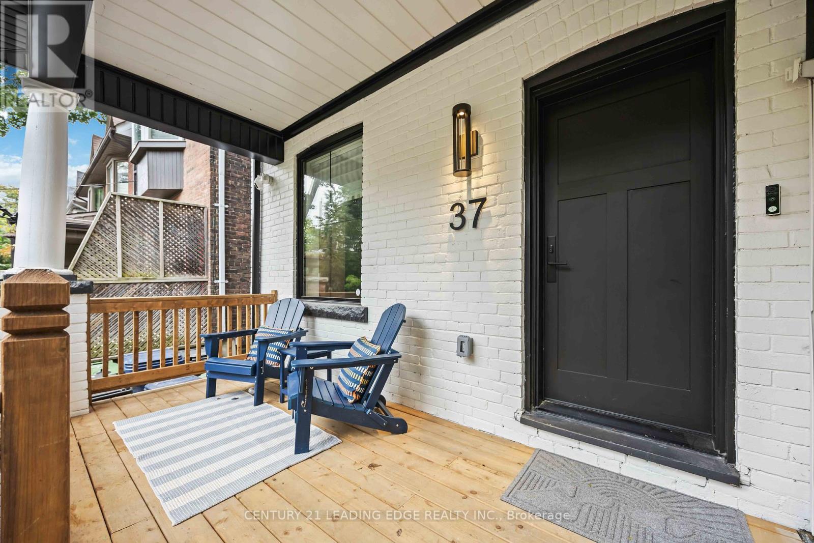37 Bertmount Avenue, Toronto, Ontario  M4M 2X8 - Photo 3 - E12426015