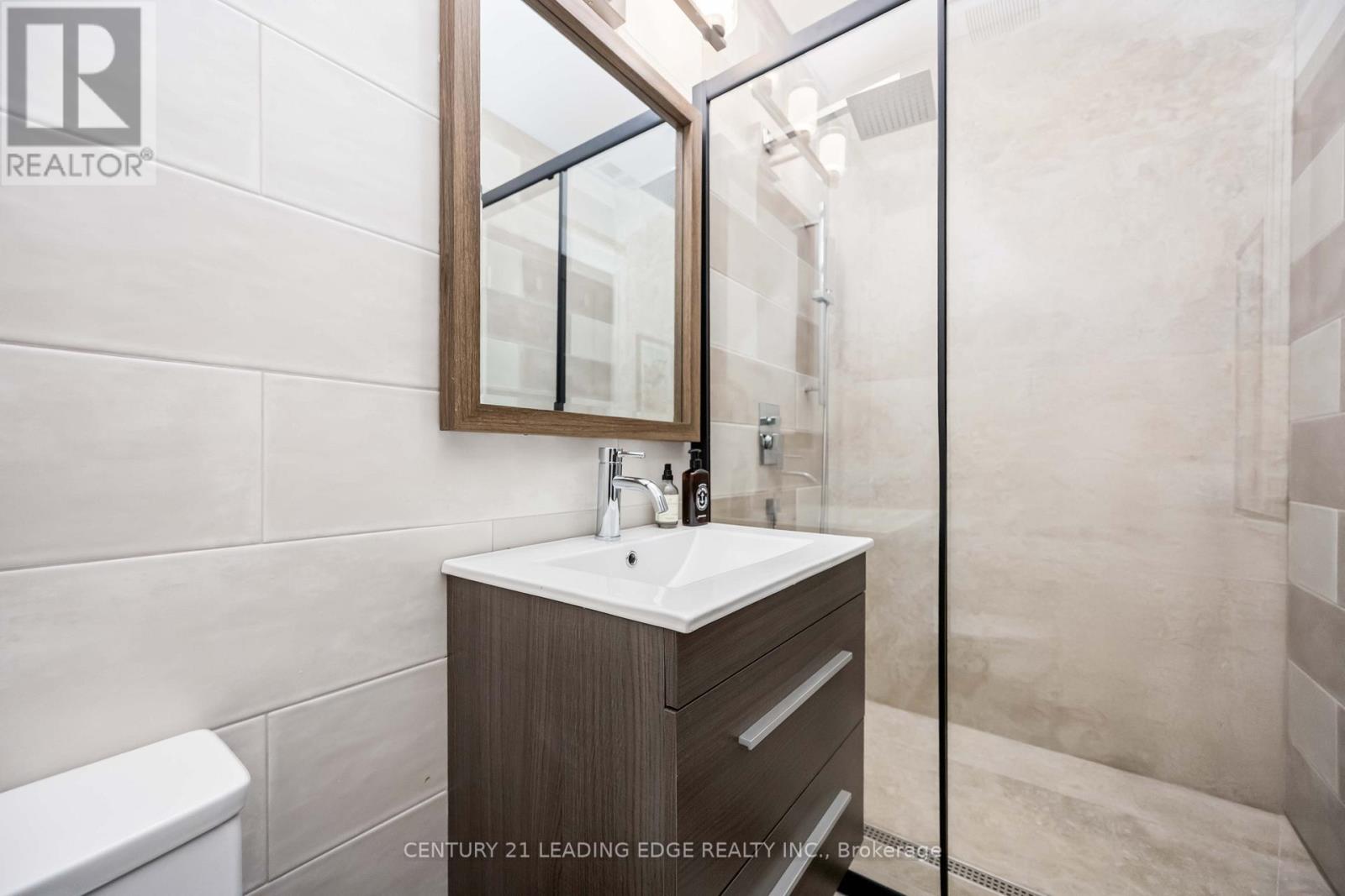 37 Bertmount Avenue, Toronto, Ontario  M4M 2X8 - Photo 36 - E12426015
