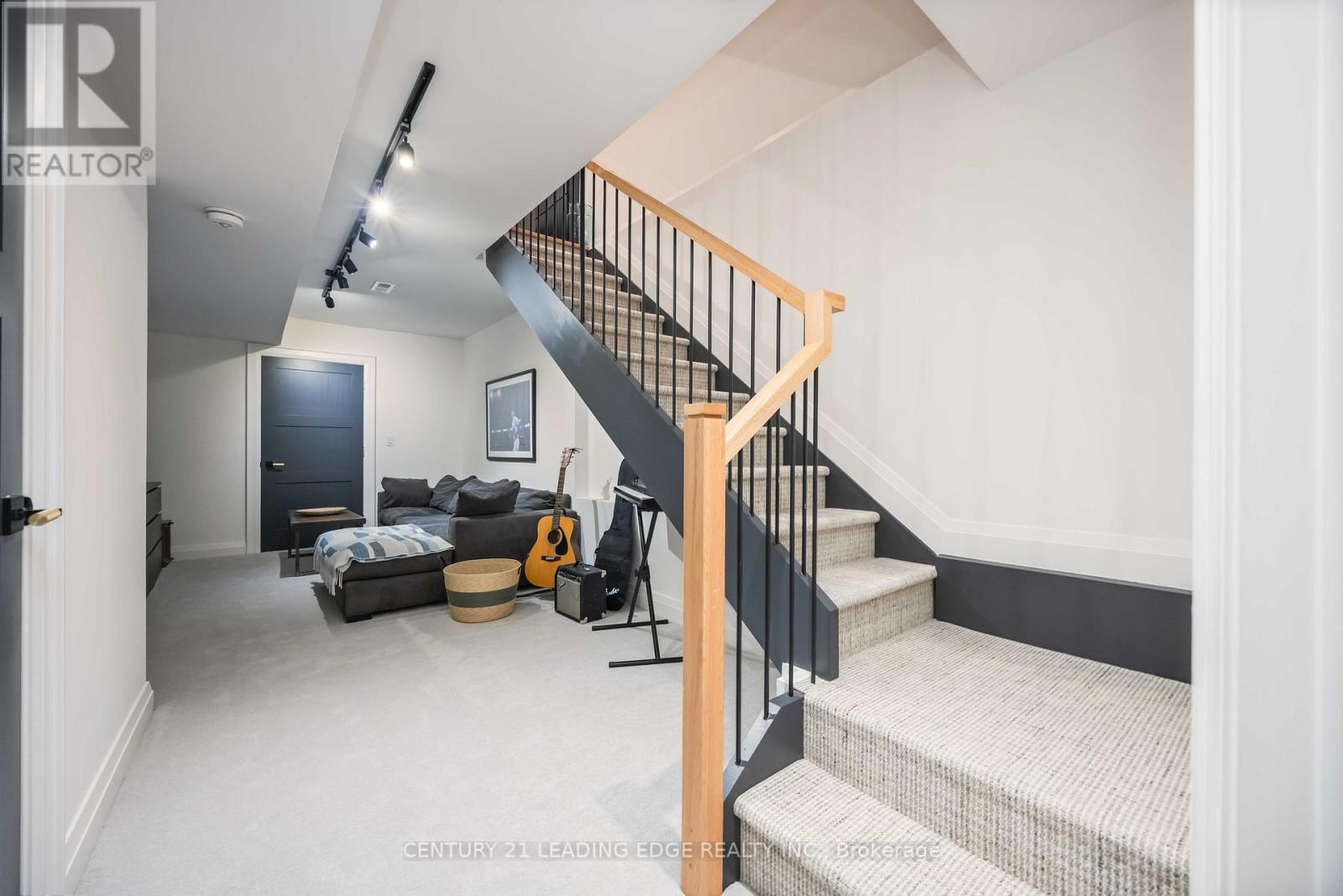 37 Bertmount Avenue, Toronto, Ontario  M4M 2X8 - Photo 37 - E12426015