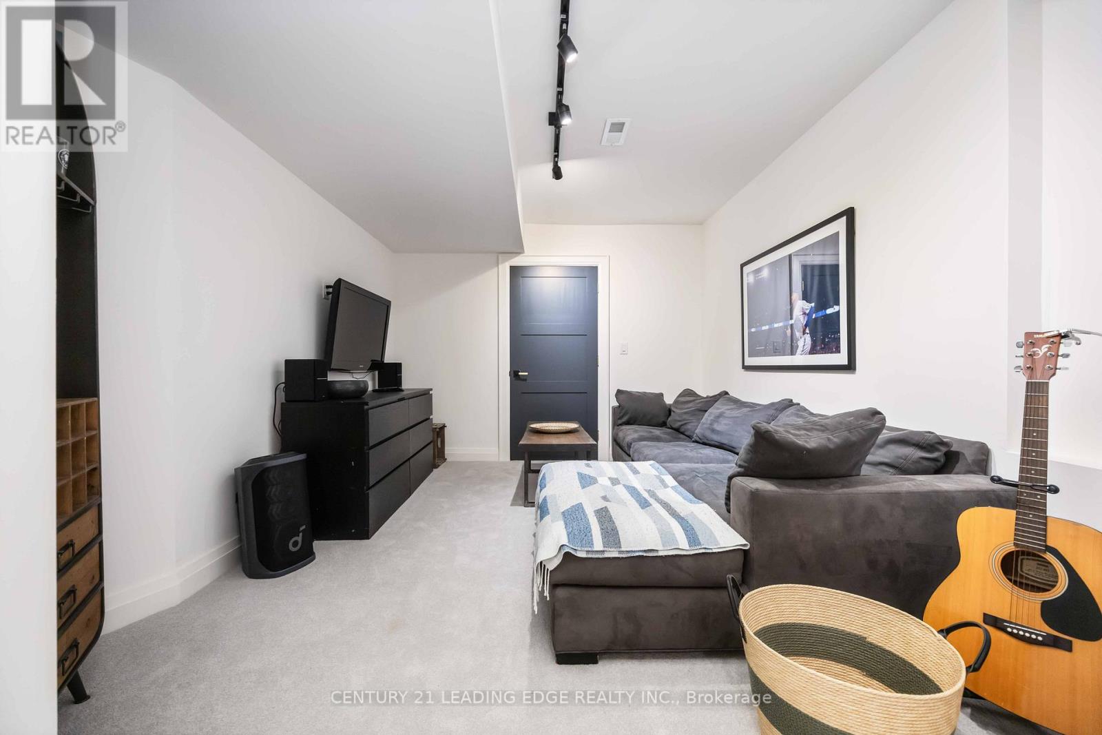 37 Bertmount Avenue, Toronto, Ontario  M4M 2X8 - Photo 38 - E12426015