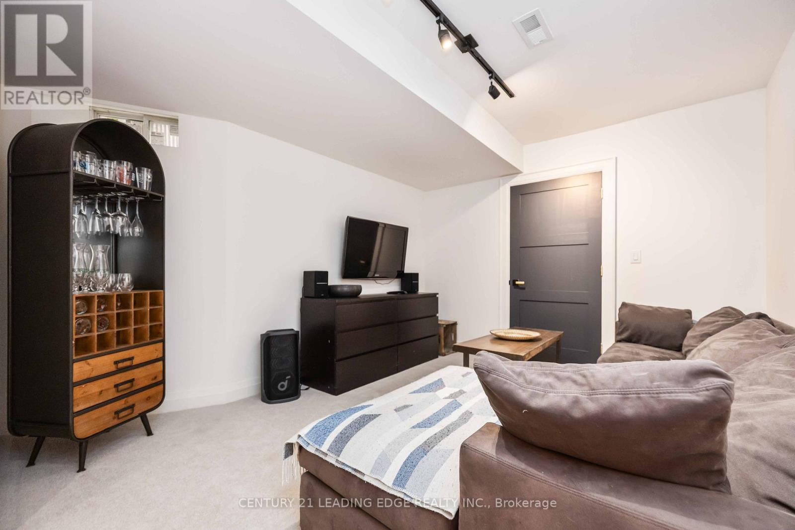 37 Bertmount Avenue, Toronto, Ontario  M4M 2X8 - Photo 39 - E12426015