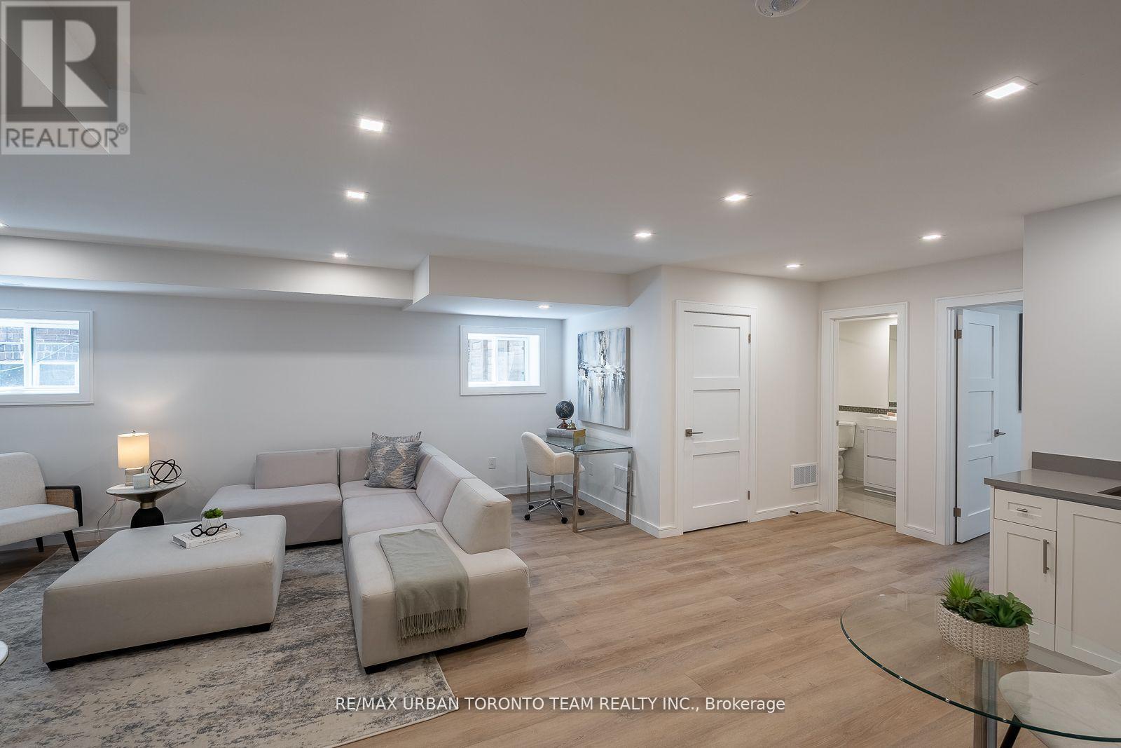 26 Kalmar Avenue, Toronto, Ontario  M1N 3G3 - Photo 27 - E12426022