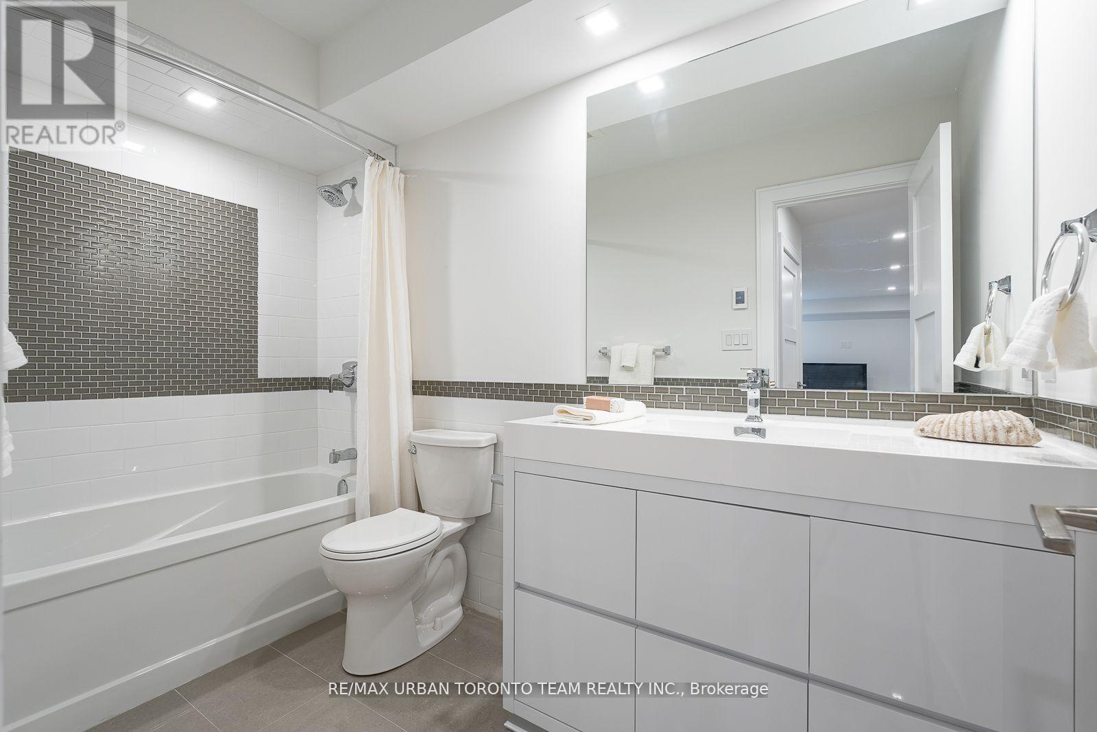 26 Kalmar Avenue, Toronto, Ontario  M1N 3G3 - Photo 34 - E12426022