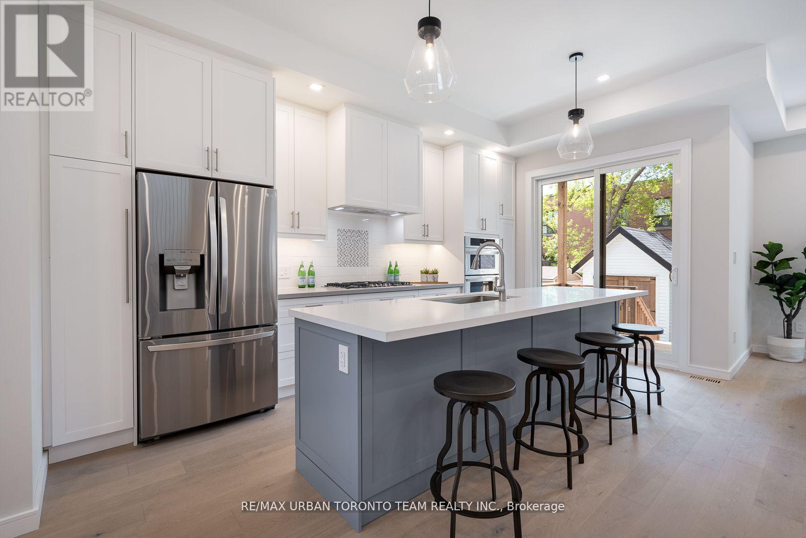 26 Kalmar Avenue, Toronto, Ontario  M1N 3G3 - Photo 7 - E12426022
