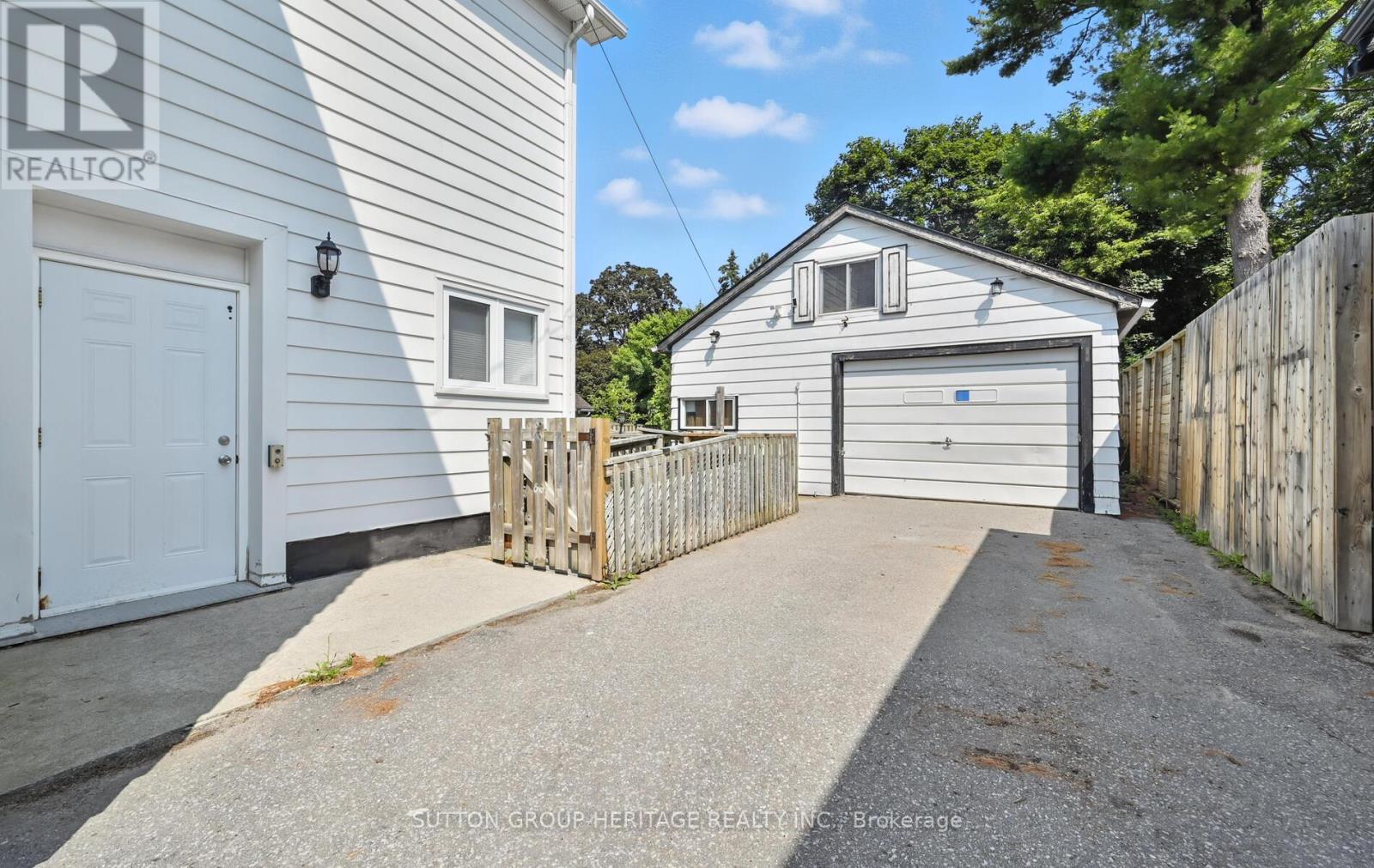 170 Alma Street, Oshawa, Ontario  L1G 2C2 - Photo 17 - E12426066
