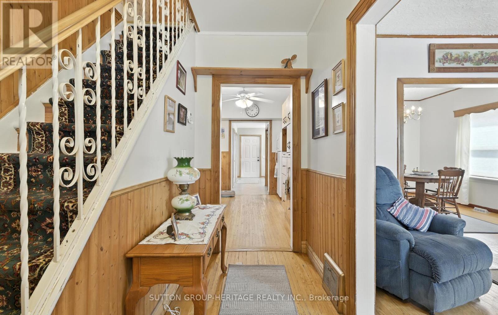170 Alma Street, Oshawa, Ontario  L1G 2C2 - Photo 3 - E12426066