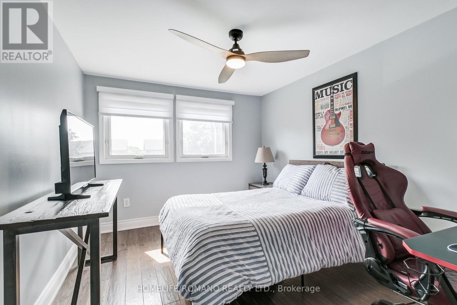 10 Glen Hill Drive, Whitby, Ontario  L1N 6Z9 - Photo 24 - E12426125