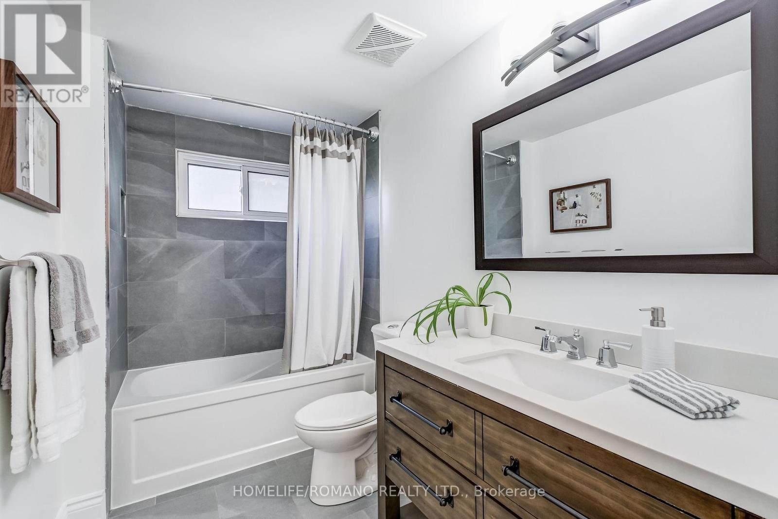 10 Glen Hill Drive, Whitby, Ontario  L1N 6Z9 - Photo 27 - E12426125