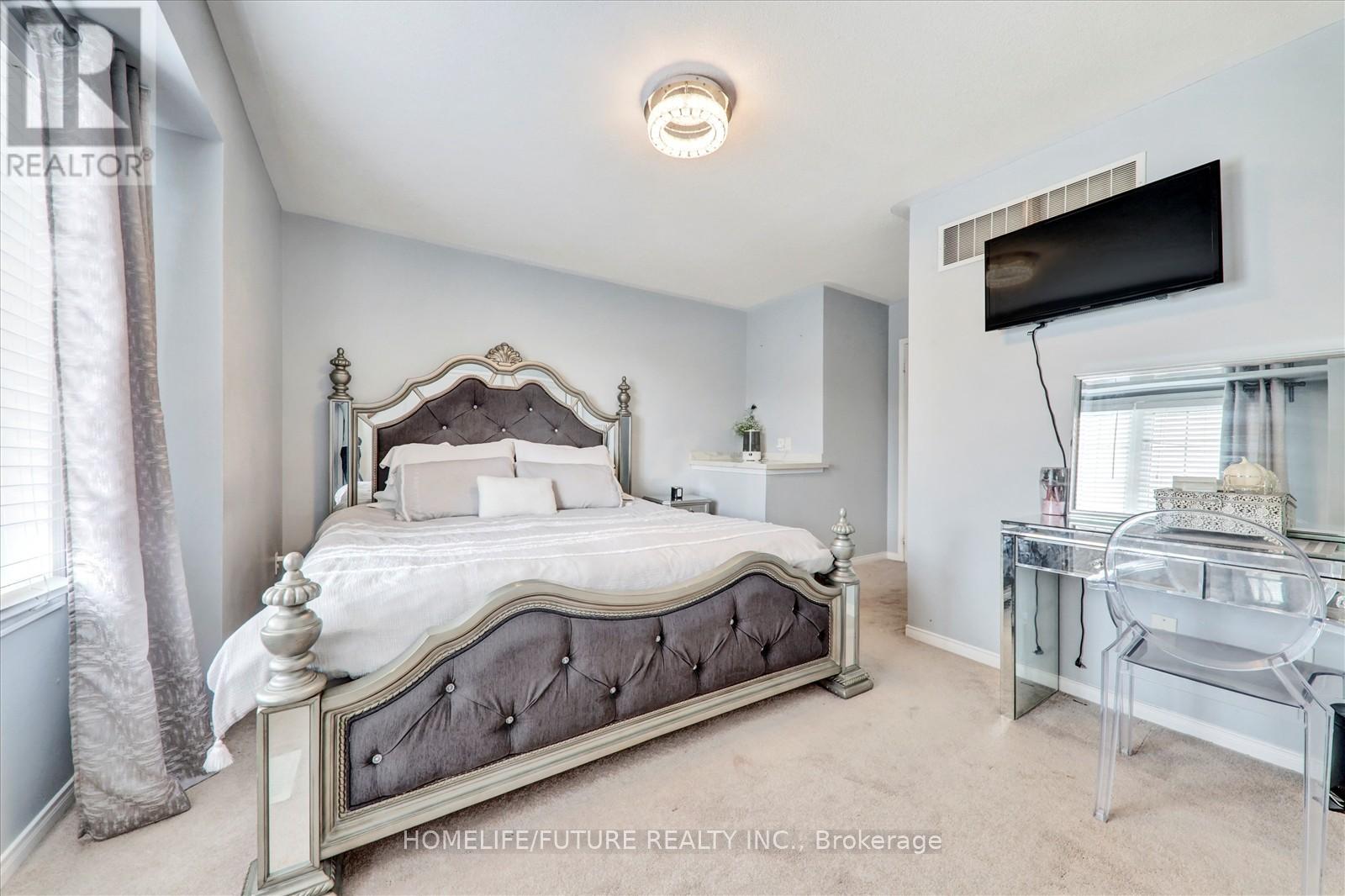 38 Lavan Lane, Ajax, Ontario  L1T 0H1 - Photo 29 - E12424087