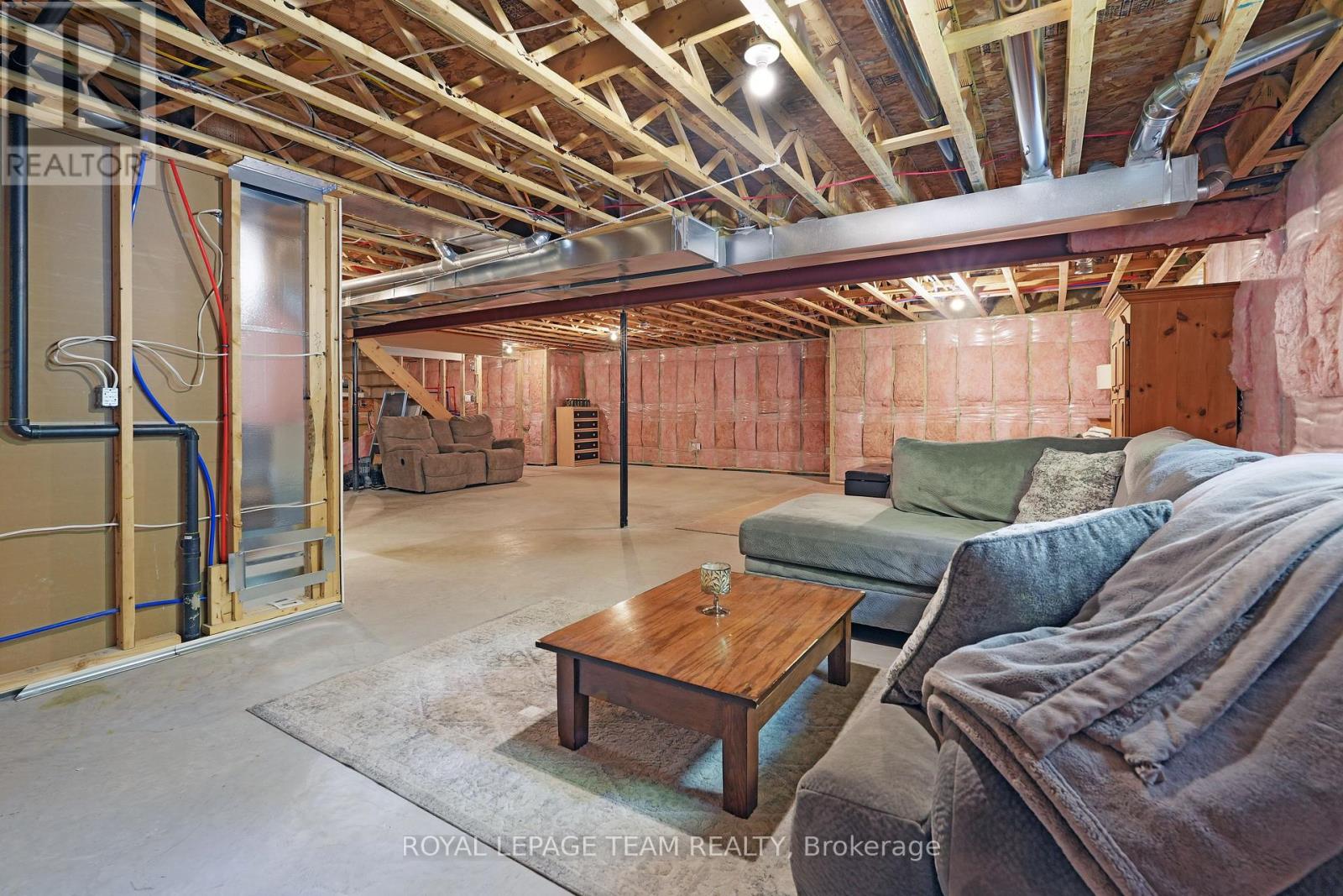 10527 Kirker Road, South Dundas, Ontario  K0E 1C0 - Photo 29 - X12426133