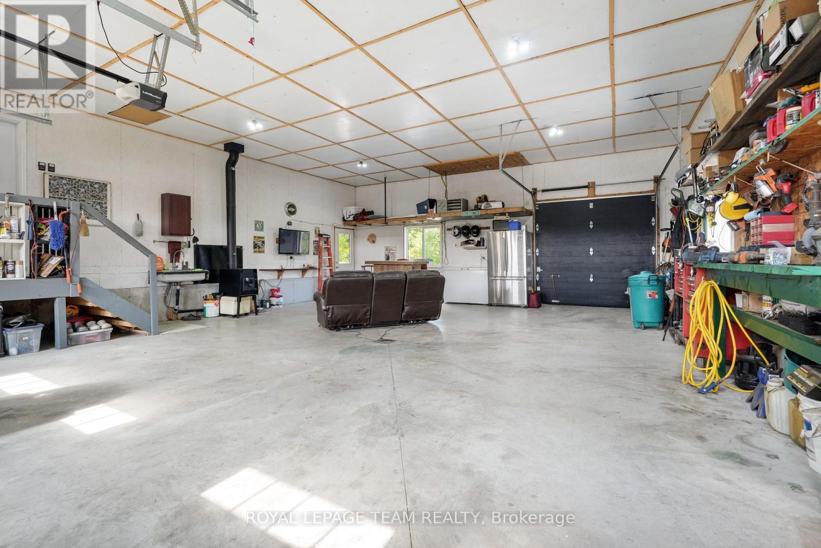 10527 Kirker Road, South Dundas, Ontario  K0E 1C0 - Photo 30 - X12426133