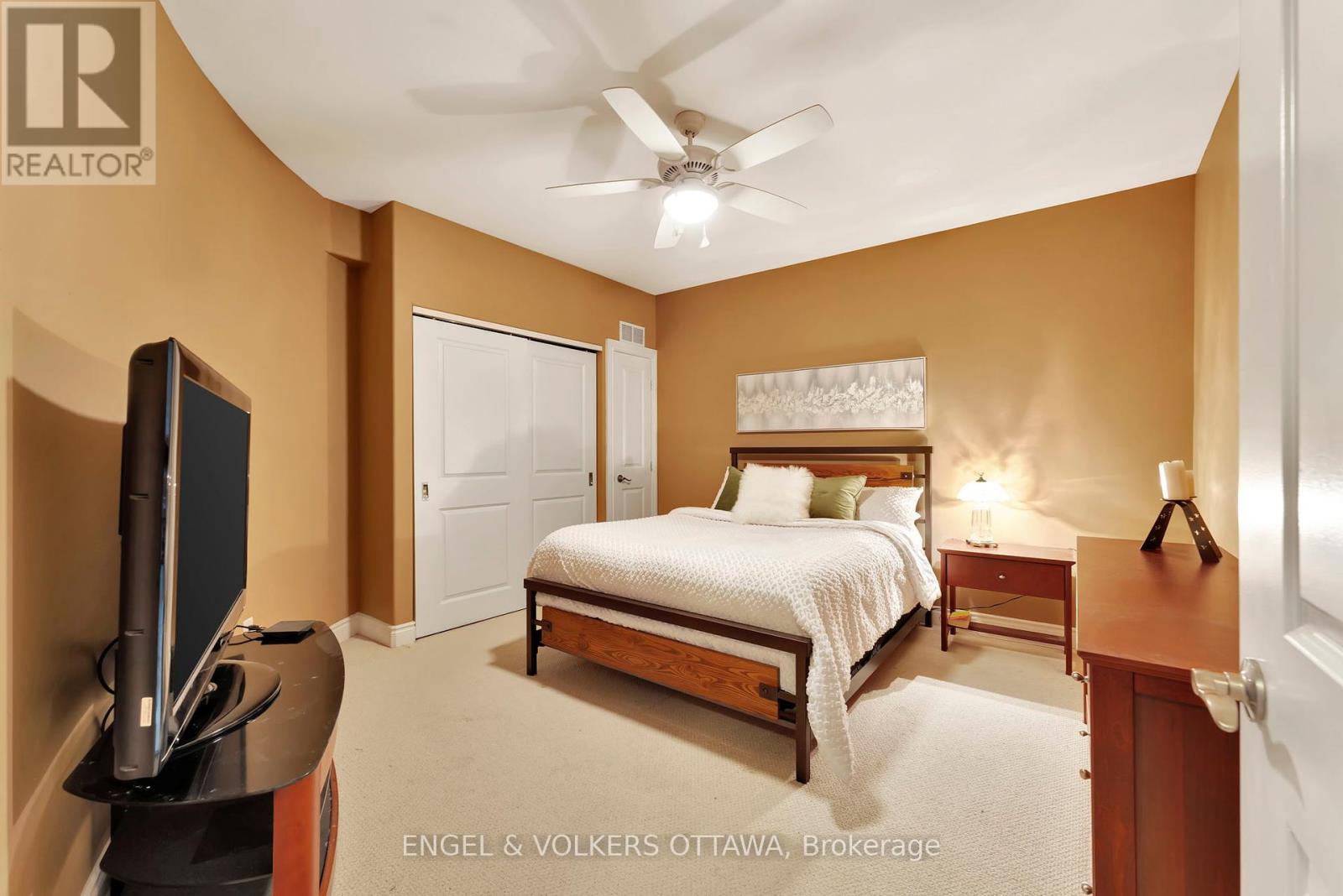 2 Beechgrove Gardens, Ottawa, Ontario  K2S 1R1 - Photo 30 - X12426173