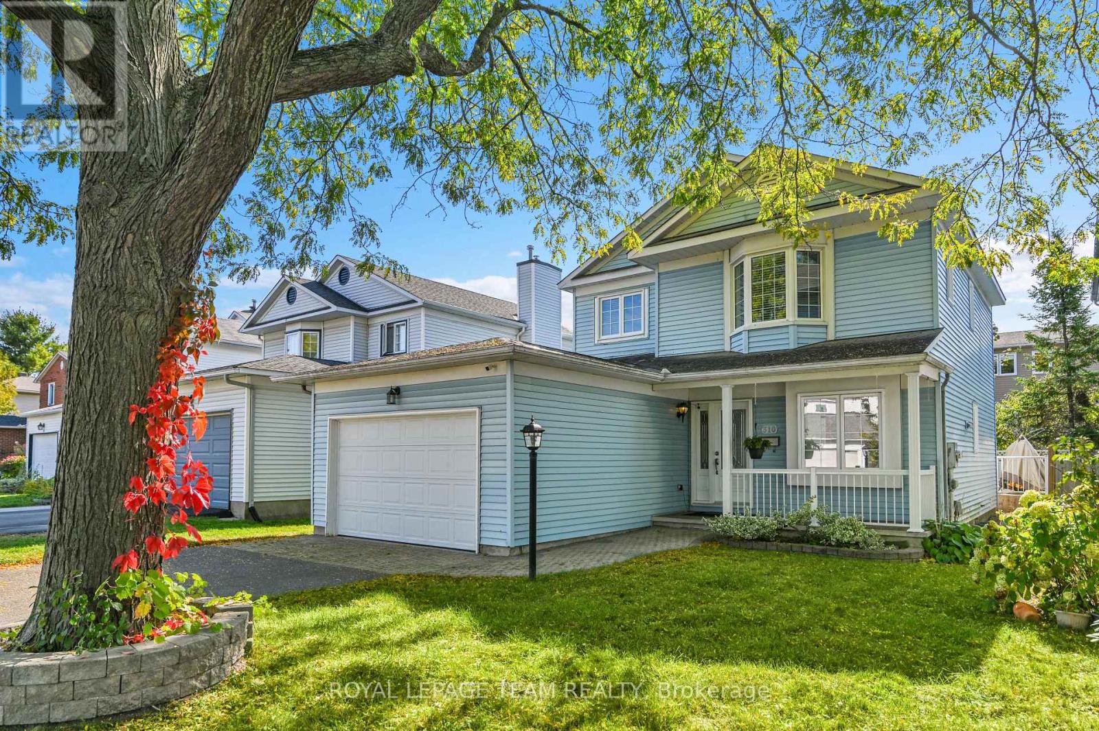 310 Mceachern Crescent, Ottawa, Ontario  K1E 3K2 - Photo 2 - X12426174