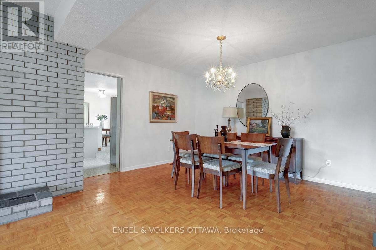 29 Qualicum Street, Ottawa, Ontario  K2H 7H1 - Photo 13 - X12426186