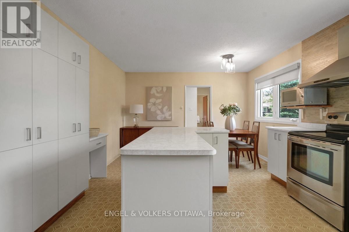29 Qualicum Street, Ottawa, Ontario  K2H 7H1 - Photo 17 - X12426186