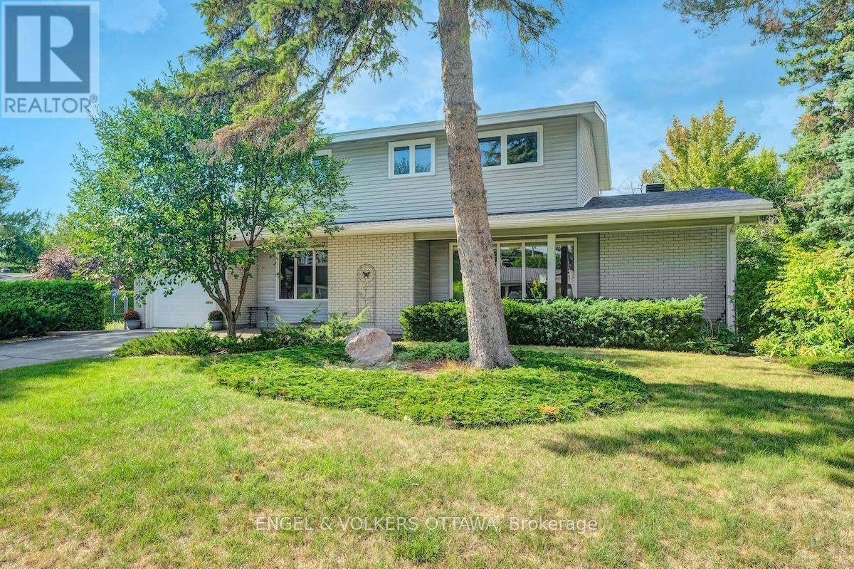 29 Qualicum Street, Ottawa, Ontario  K2H 7H1 - Photo 2 - X12426186
