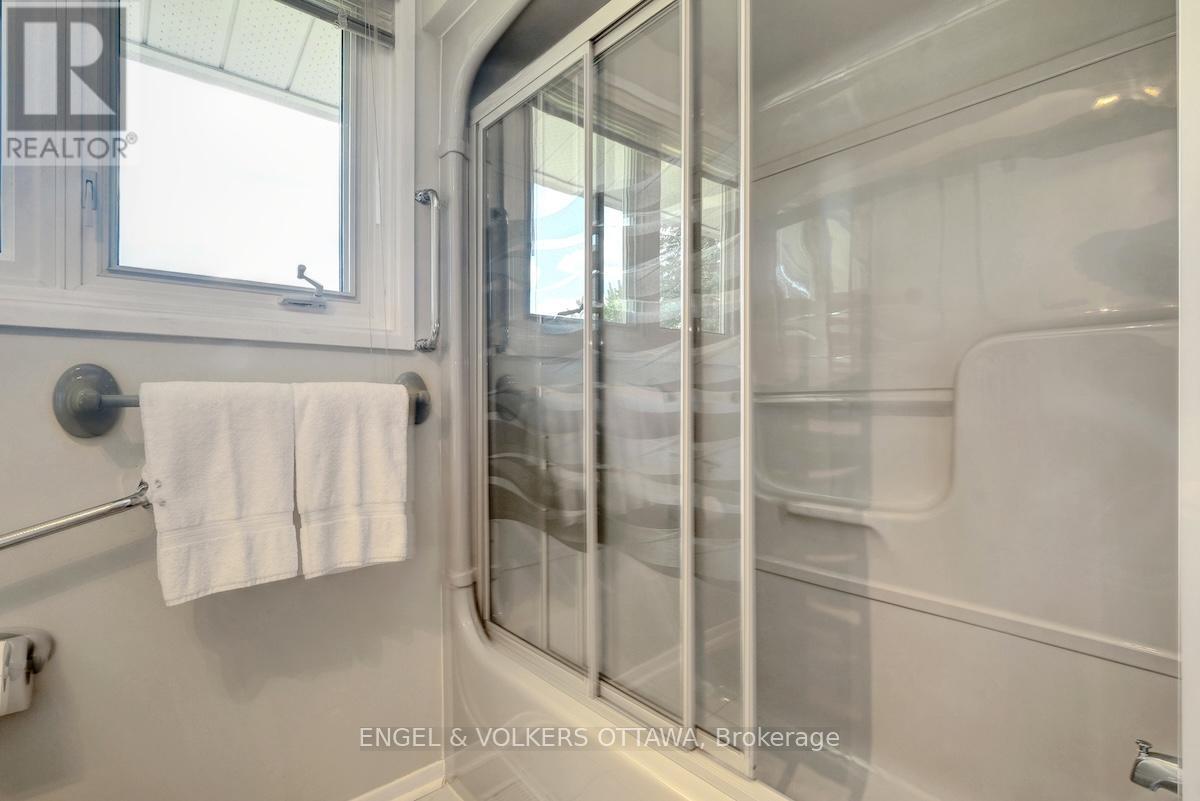29 Qualicum Street, Ottawa, Ontario  K2H 7H1 - Photo 39 - X12426186