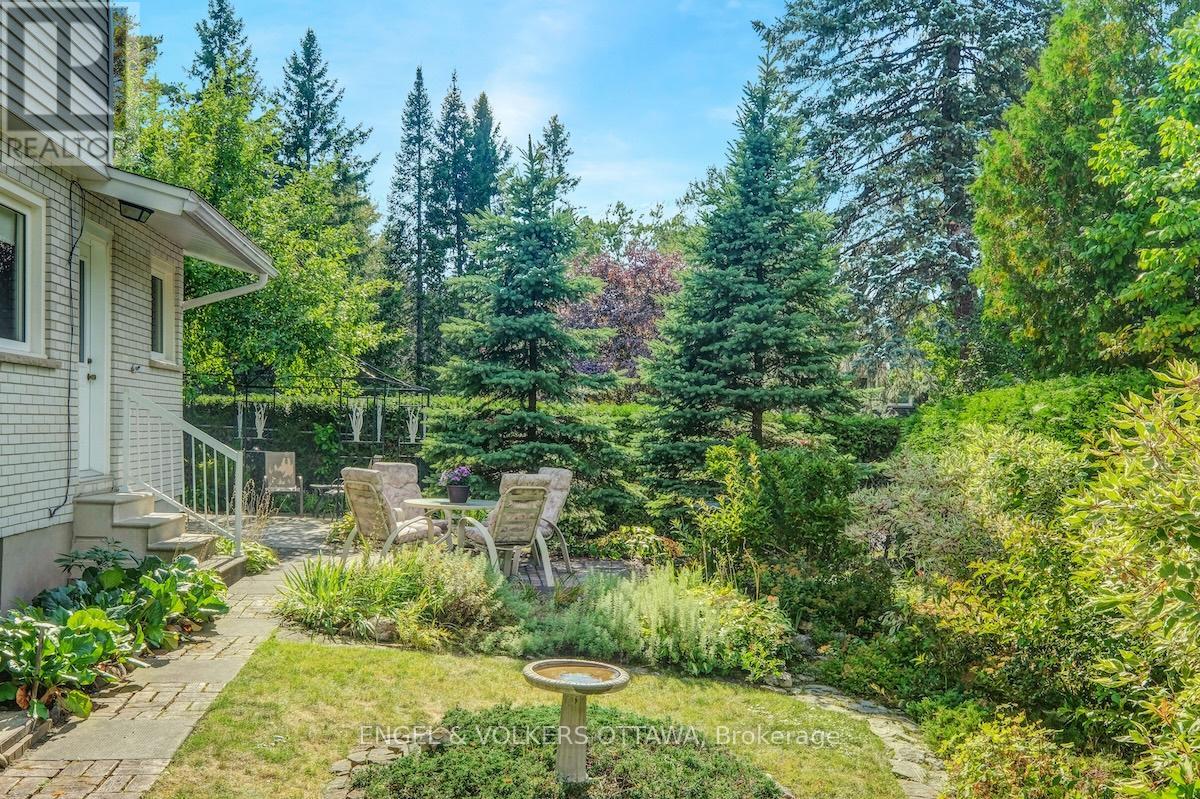 29 Qualicum Street, Ottawa, Ontario  K2H 7H1 - Photo 49 - X12426186