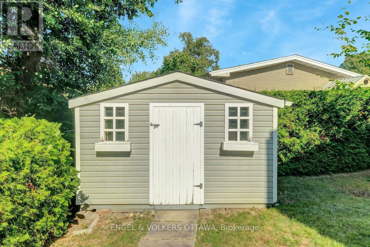 29 Qualicum Street, Ottawa, Ontario  K2H 7H1 - Photo 50 - X12426186